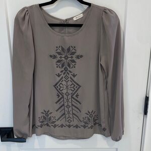 Everly Gray Blouse with Black Geometric Design